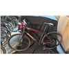 Image 1 : SCHWINN CHAPEL 24 SPEED BLACK HYBRID BICYCLE