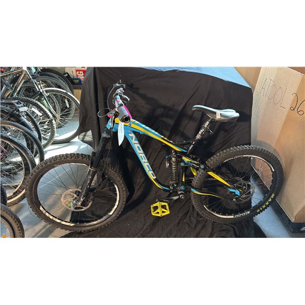 NORCO AURUM 8 SPEED BLACK/BLUE MOUNTAIN BICYCLE