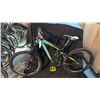 Image 1 : NORCO AURUM 8 SPEED BLACK/BLUE MOUNTAIN BICYCLE