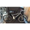 Image 1 : IRONHORSE PHASE 21 SPEED GRAY MOUNTAIN BICYCLE
