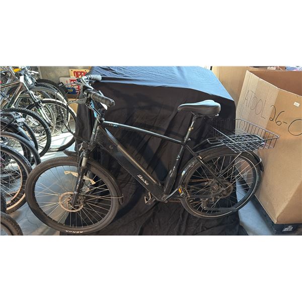 DEL SOL LXI VO 8 SPEED BLACK ELECTRIC BICYCLE WITH LUGGAGE RACK