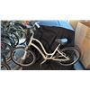 Image 2 : TOWNIE ELECTRA 21D 24 SPEED CRUISER BICYCLE