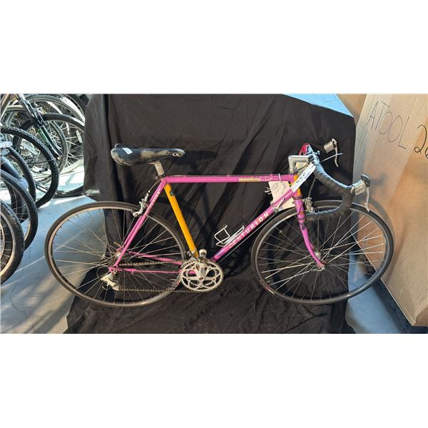 CENTURION DAVE SCOTT IRONMAN EXPERT 14 SPEED PURPLE/YELLOW ROAD BICYCLE