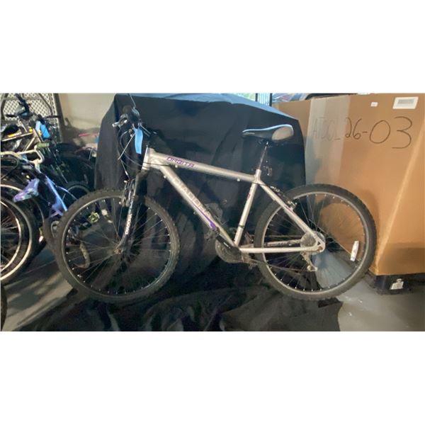 DIADORA ORBITA FEMME 18 SPEED SILVER MOUNTAIN BICYCLE