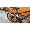 Image 3 : MATTE BLACK HYPER BICYCLES 21-SPEED FRONT-SUSPENSION ALUMINUM HARDTAIL MOUNTAIN BIKE