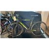 Image 3 : SCHWINN VOLARE 1300 21 SPEED ROAD BICYCLE