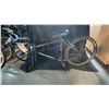 Image 2 : MARIN BEAR VALLEY 24 SPEED  MOUNTAIN BICYCLE NO FRONT WHEEL