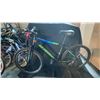 Image 2 : SCHWINN BREAKER 21 SPEED BLUE/GREEN MOUNTAIN BICYCLE