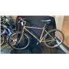 Image 1 : SPECIALIZED ROCKHOPPER 21 SPEED HYBRID BICYCLE