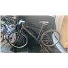 Image 1 : 21 SPEED BLACK MOUNTAIN BICYCLE