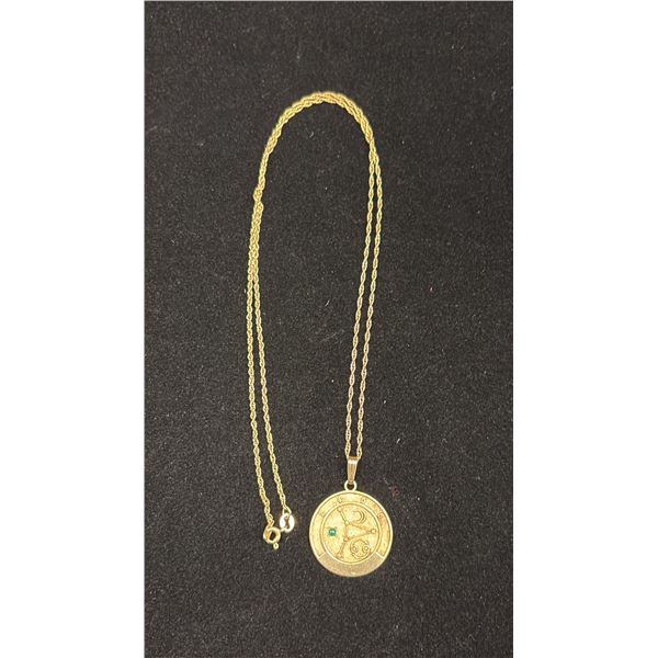 APPROX 10K CHAIN (21") WITH APPROX 10K PENDANT SET WITH EMERALD (4.7G)