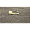 Image 2 : APPROX 18K LADIES RING SET WITH PEARL (4.4G)