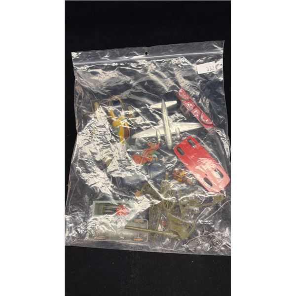 VINTAGE TOYS AND FIGURINES