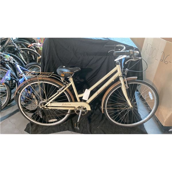 GROUP OF 3 ASSORTED CRUISER AND COMMUTER BICYCLES