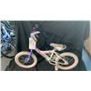 Image 2 : GROUP OF ASSORTED 3 KIDS BICYCLES
