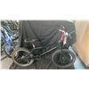 Image 5 : GROUP OF ASSORTED 3 KIDS BICYCLES