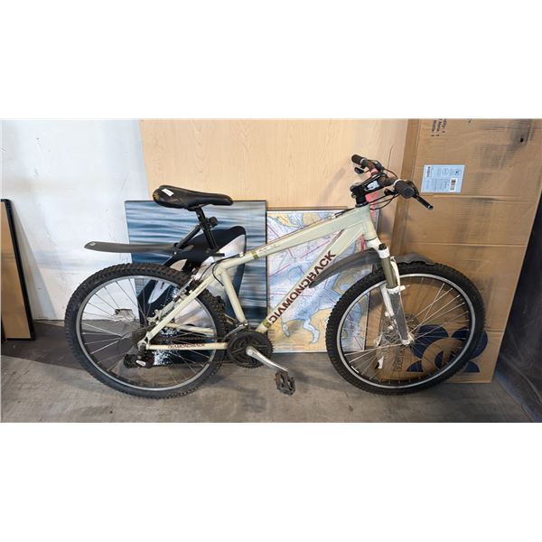 BEIGE DIAMONDBACK OUTLOOK DB78 ENTRY-LEVEL RECREATIONAL HARDTAIL MOUNTAIN BIKE