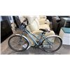 Image 2 : BLUE GIANT BOULDER SE 21-SPEED FRONT-SUSPENSION RECREATIONAL HARDTAIL MOUNTAIN BIKE