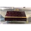 Image 1 : WINE & GOLD PATENT LEATHER CLUTCH WITH CHAIN