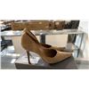 Image 2 : GUNMETAL SUEDE SIZE 8 PUMPS