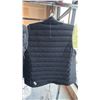 Image 2 : BLACK WATER-RESISTANT WINDPROOF LIGHTWEIGHT WINTER VEST L/G