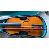 Image 2 : FULL-SIZE ACOUSTIC VIOLIN OUTFIT WITH BOW AND PLUSH-LINED HARD-SHELL CASE