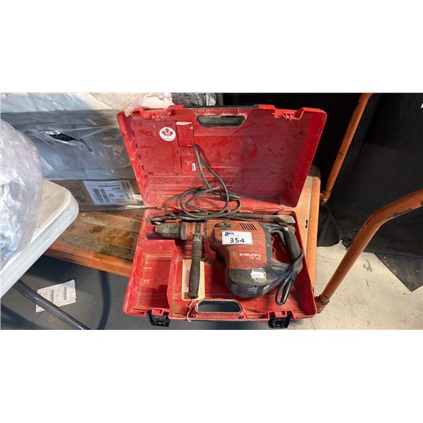 TE 70 SERIES 15A 1800W COMBIHAMMER AVR ATC SDS-MAX CHUCK 2-MODE CHIPPING DRILL WITH CASE