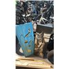 Image 5 : ASSORTED PAINTED CANVAS WALL ART IN VARIOUS SIZES