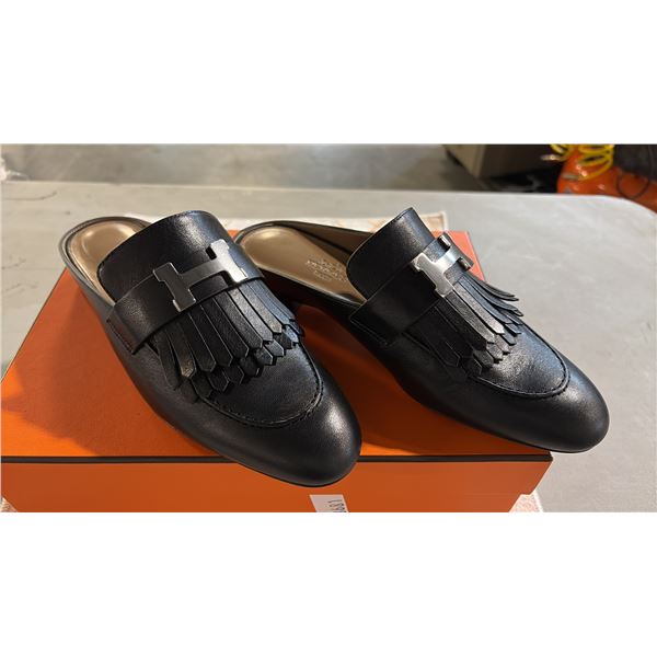 LADIES BLACK LEATHER MULES SIZE 37