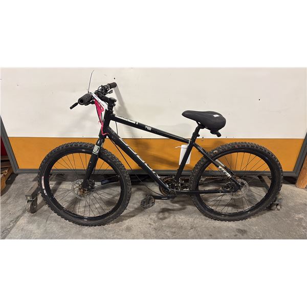 INDIE 4 SIZE M 21-SPEED SHIMANO EZ-FIRE TEKTRO MECHANICAL DISC BRAKES CHROMOLY FORK CITY HYBRID BIKE