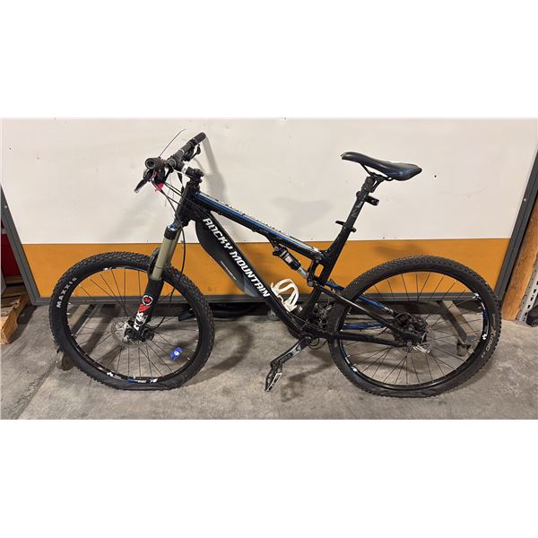 THUNDERBOLT SIZE L 30-SPEED ROCKSHOX SEKTOR GOLD SOLO AIR SHIMANO DEORE XT HYDRAULIC DISC TRAIL BIKE