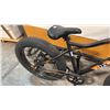 Image 3 : BLACK ZA01 FAT TIRE E-BIKE 1500W PEAK 48V REAR HUB MOTOR 7-SPEED DUAL SUSPENSION TRAIL BICYCLE
