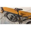Image 3 : ACE LTD 6061 BUTTED ALUMINUM BLACK/ORANGE FRONT SUSPENSION HYDRAULIC DISC BRAKES YOUTH TRAIL BIKE
