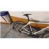 Image 3 : CANNONDALE SYNAPSE SI CARBON BLADED ENDURANCE 18-SPEED ROAD BICYCLE