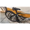 Image 3 : BLACK/WHITE AGGRESSOR SERIES 30-SPEED WIDE-RATIO INDEX GEARING TRIPLE TRIANGLE MOUNTAIN BICYCLE