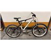 Image 2 : WHITE/RED FULL-SUSPENSION MULTI-GEAR ALUMINUM CROSS-COUNTRY MOUNTAIN RACING BICYCLE CHASSIS 26-INCH