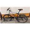 Image 1 : BLACK/SILVER KONA LANA'I 6061 ALUMINUM BUTTED 21-SPEED TRAIL BIKE