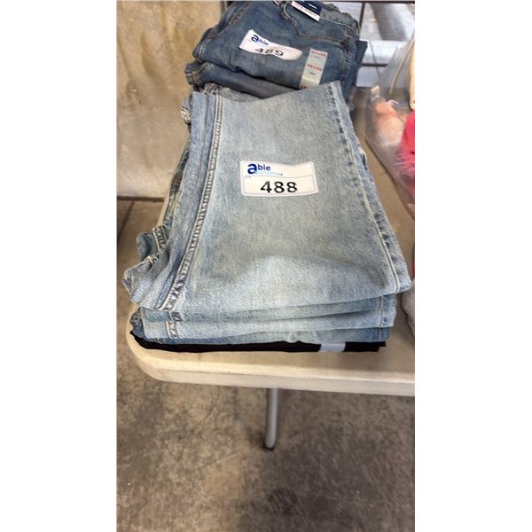 OLD NAVY BUILT-IN FLEX STRUCTURED NON-STRETCH STRAIGHT ATHLETIC TAPER 33X32 TO 36X34 JEANS
