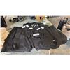 Image 1 : ASSORTED CASUAL TEXTILE SHORTS AND GRAPHIC MOTIF CASUAL SPORTSWEAR