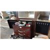 Image 2 : WOODEN VANITY JEWELRY CABINET PERSONAL STORAGE POUCHES AND PLUSH FLEECE TEXTILE THROW