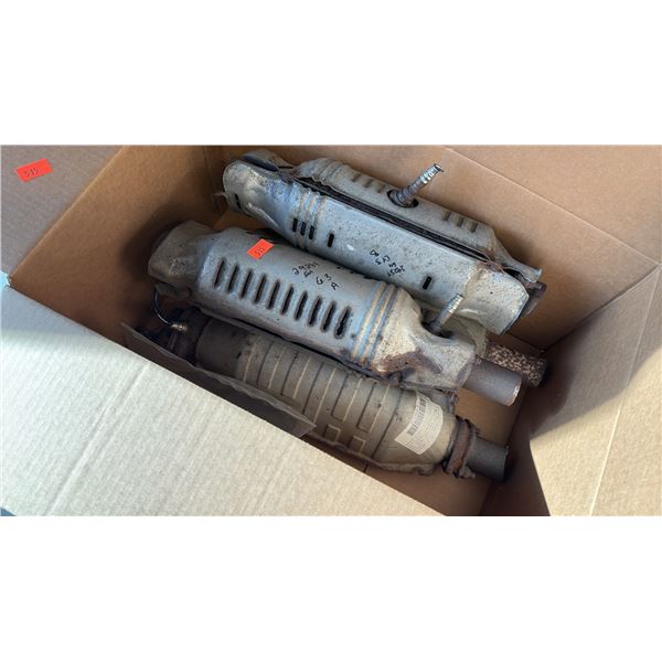 PRE-CAT UNDER-HOOD STANDALONE CATALYTIC CONVERTERS INTEGRATED O2 SENSORS RECYCLABLE CORES
