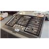 Image 1 : MIELE FLUSH-MOUNTED NATURAL GAS COOKING SURFACE 36-INCH MISSING ALL 5 BURNER CAPS AND FLAME