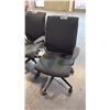 Image 1 : KRUG DORSO HI-BACK UPHOLSTERED OFFICE/CONFERENCE CHAIR