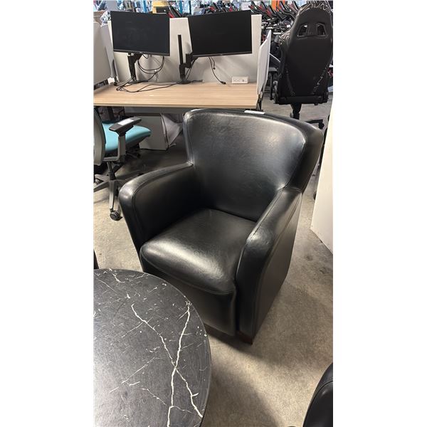 BLACK CLUB FLAIR BACK ARM CHAIR