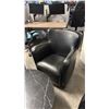 Image 1 : BLACK CLUB FLAIR BACK ARM CHAIR
