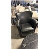 Image 1 : BLACK CLUB FLAIR BACK ARM CHAIR
