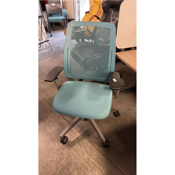 TEAL STEELCASE AMIA AIR ERGONOMIC TASK CHAIR