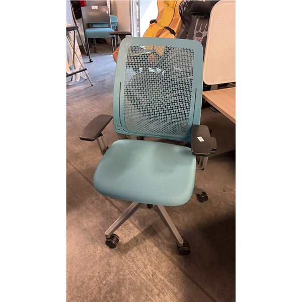 TEAL STEELCASE AMIA AIR ERGONOMIC TASK CHAIR