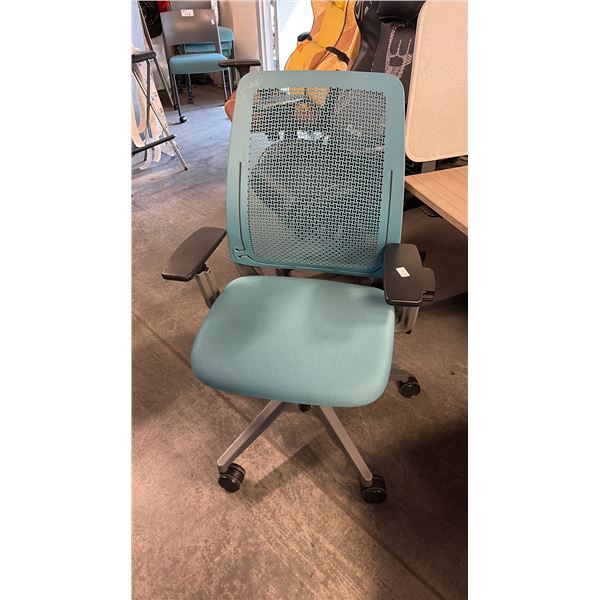 TEAL STEELCASE AMIA AIR ERGONOMIC TASK CHAIR