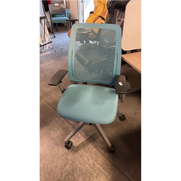 TEAL STEELCASE AMIA AIR ERGONOMIC TASK CHAIR